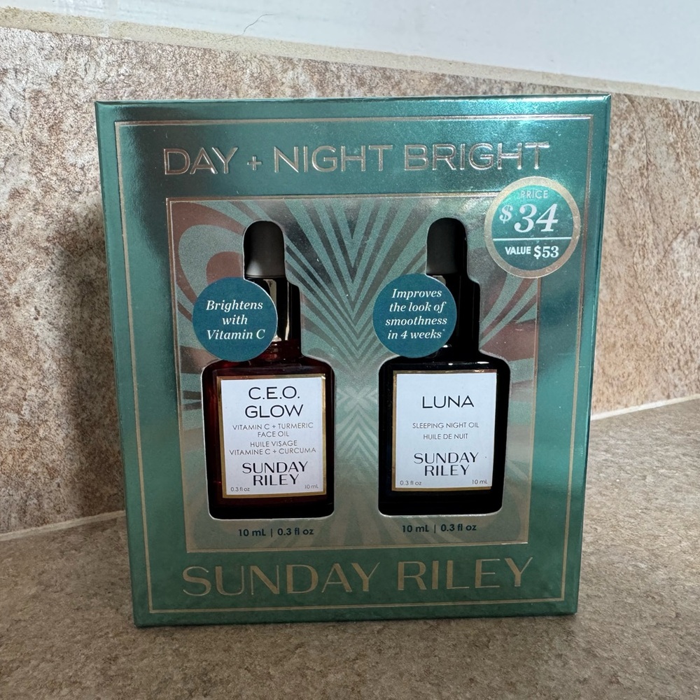 Sunday Riley set